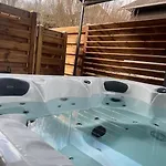 Апартаменты App Le Nid D'abeille Pour 2 Pers,spa Privee Des Le 1ier Mai, Belle Vue Avec Terrasse Жерарме