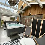 Apartment App Le Nid D'Abeille Pour 2 Pers, Spa Privee, Belle Vue Avec Terrasse *