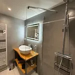 Apartment App Le Nid D'Abeille Pour 2 Pers, Spa Privee, Belle Vue Avec Terrasse *