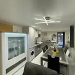 Apartment App Le Nid D'Abeille Pour 2 Pers, Spa Privee, Belle Vue Avec Terrasse