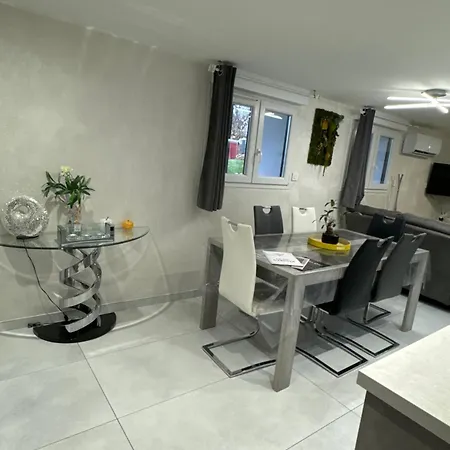 Le Nid D'abeille Pour 2 Pers,2spa,belle Vue Avec Terrasse *