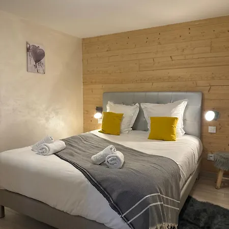 App Le Petit Nid D'Abeille Cocon Pour 2 Pers, Spa Privee Et Sauna, Belle Vue Avec Terrasse *