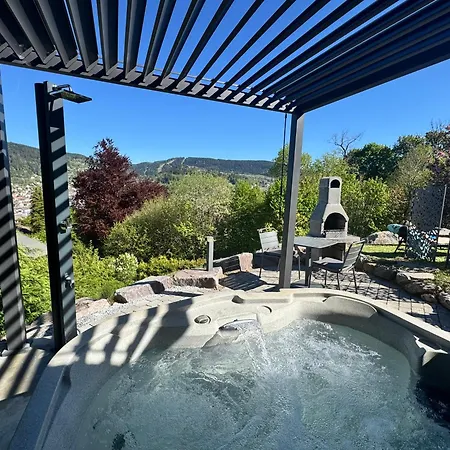 App Le Petit Nid D'Abeille Cocon Pour 2 Pers, Spa Privee Et Sauna, Belle Vue Avec Terrasse 아파트 *