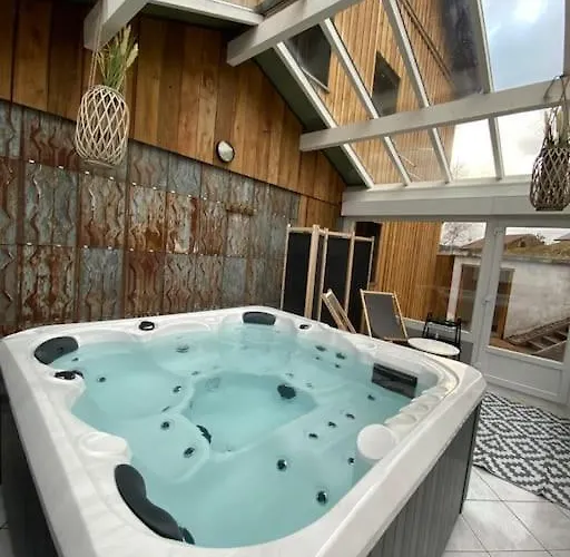 Appartement App Le Nid D'abeille Pour 2 Pers,spa Privee Des Le 1ier Mai, Belle Vue Avec Terrasse *