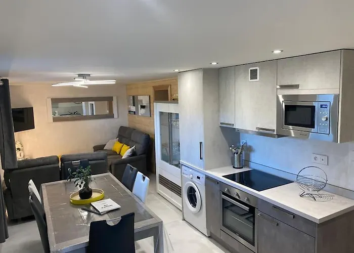 Appartement App Le Nid D'abeille Pour 2 Pers,spa Privee Des Le 1ier Mai, Belle Vue Avec Terrasse