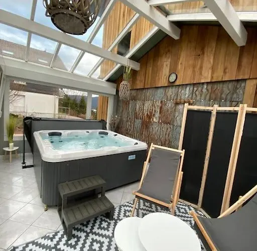 Appartement App Le Nid D'abeille Pour 2 Pers,spa Privee Des Le 1ier Mai, Belle Vue Avec Terrasse *