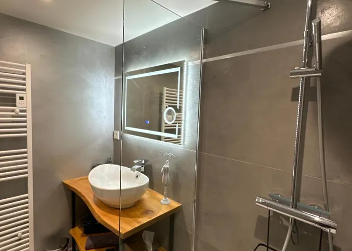 Appartement App Le Nid D'abeille Pour 2 Pers,spa Privee Des Le 1ier Mai, Belle Vue Avec Terrasse *