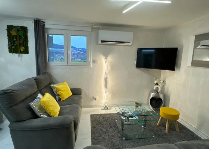 Appartement App Le Nid D'abeille Pour 2 Pers,spa Privee Des Le 1ier Mai, Belle Vue Avec Terrasse